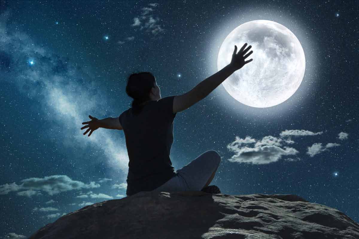 Pleine Lune du 12 mai 2025 apportera du bonheur à ce signe astrologique